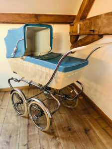 Kinderwagen riet turqoise